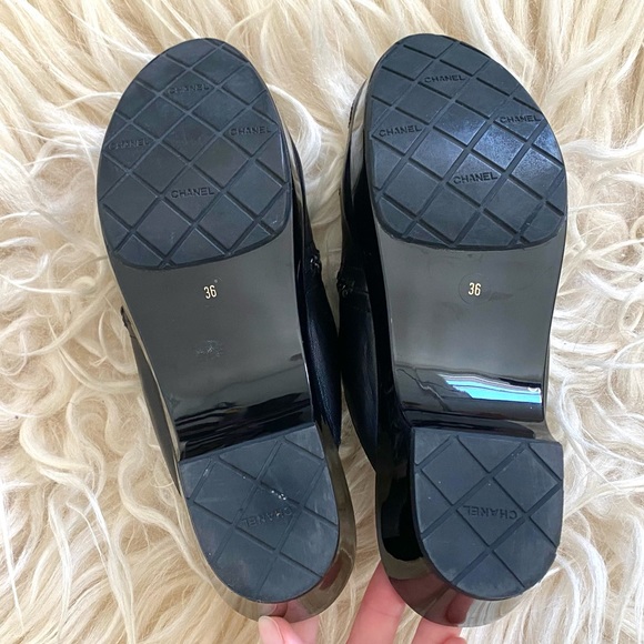Chanel Black CC Logo Chain Clogs Shoes - Picture 8 of 10